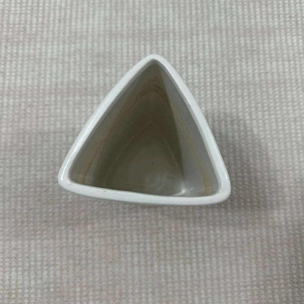 Vintage Style Abstract Face Ceramic‎ Vase Triangular Pop Art Modern White 6.5in